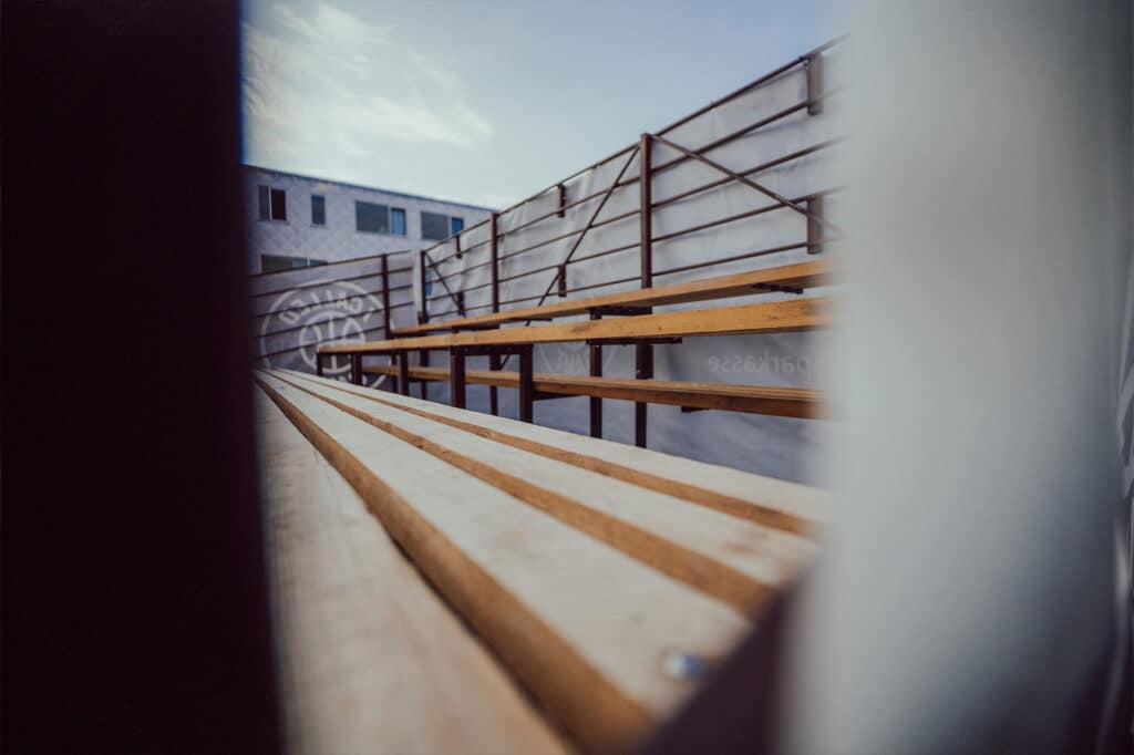 inat event ueber uns tribuene